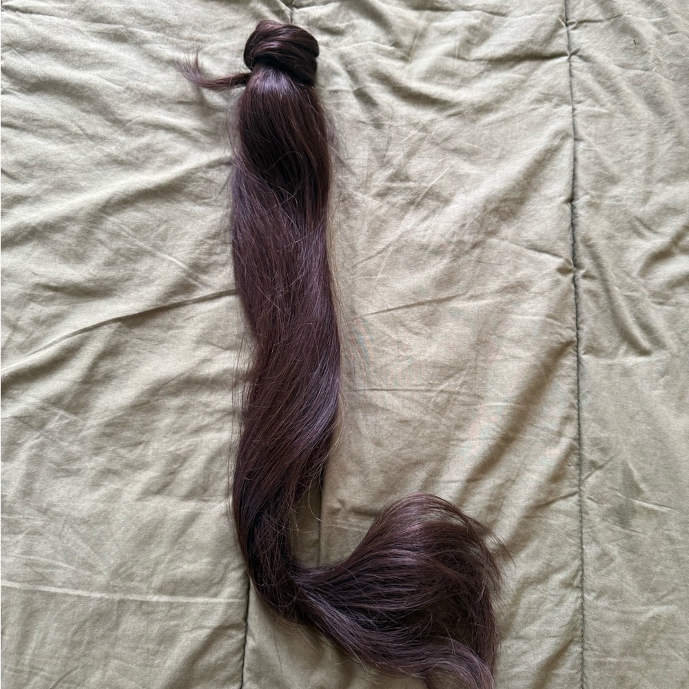 Luxy Ponytail Extensions 20” 120g Dark Brown